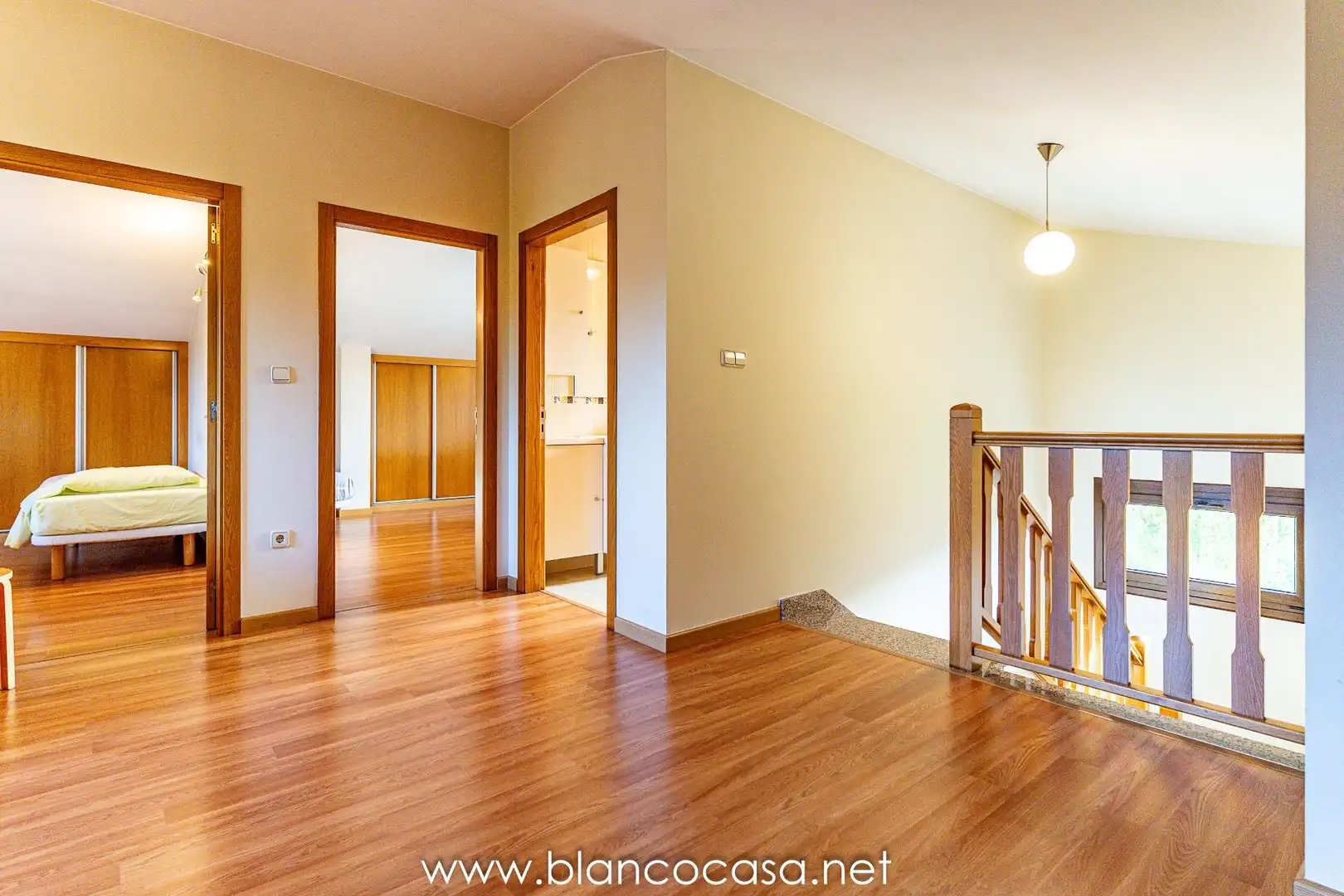 Casa o chalet en venta en Carballo con Calefacción, Trastero y Amueblado