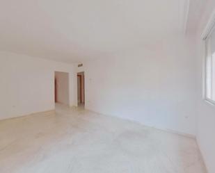 Flat for sale in Benalmádena  with Air Conditioner, Private garden and Terrace