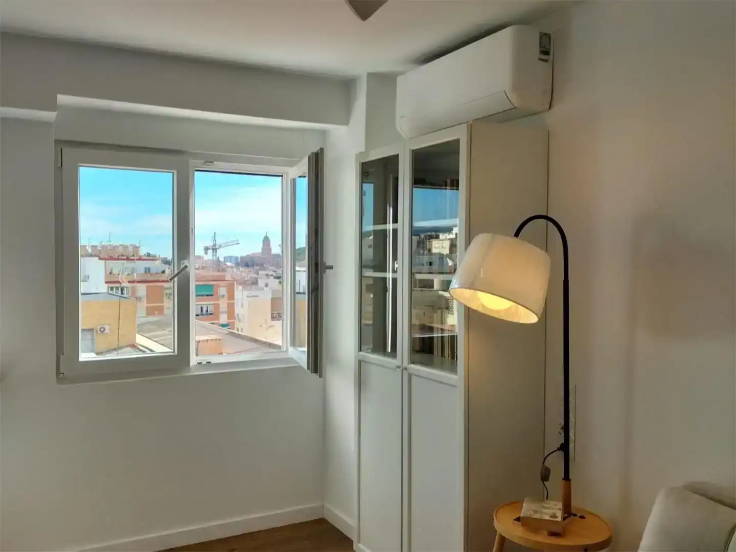 Schlafzimmer von Wohnungen zur Miete in Málaga Capital mit Klimaanlage