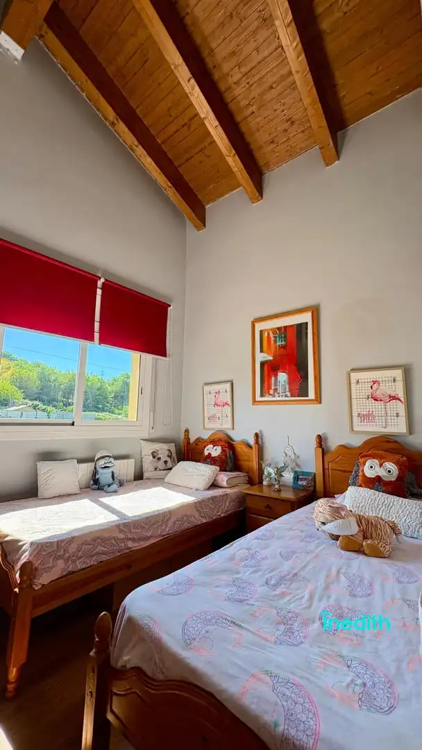Dormitori de Casa o xalet en venda en Cunit amb Aire condicionat, Calefacció i Jardí privat