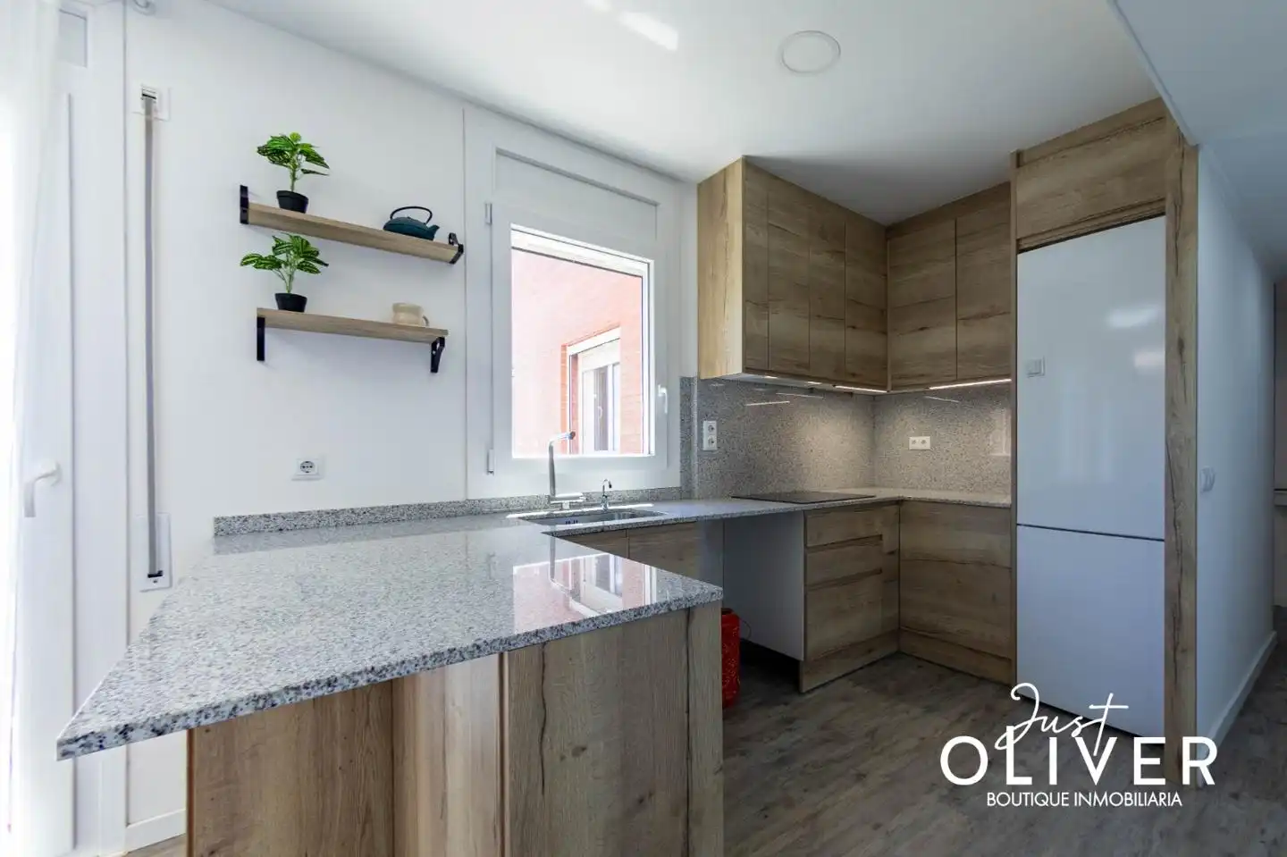 Küche von Wohnung zum Verkauf in Montbrió del Camp mit Terrasse, Abstellraum und Möbliert