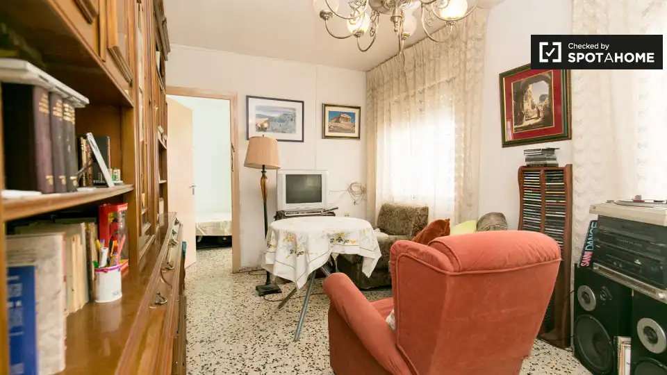 Sala de estar de Piso de alquiler en Granada con Aire acondicionado, Calefacción y Amueblado