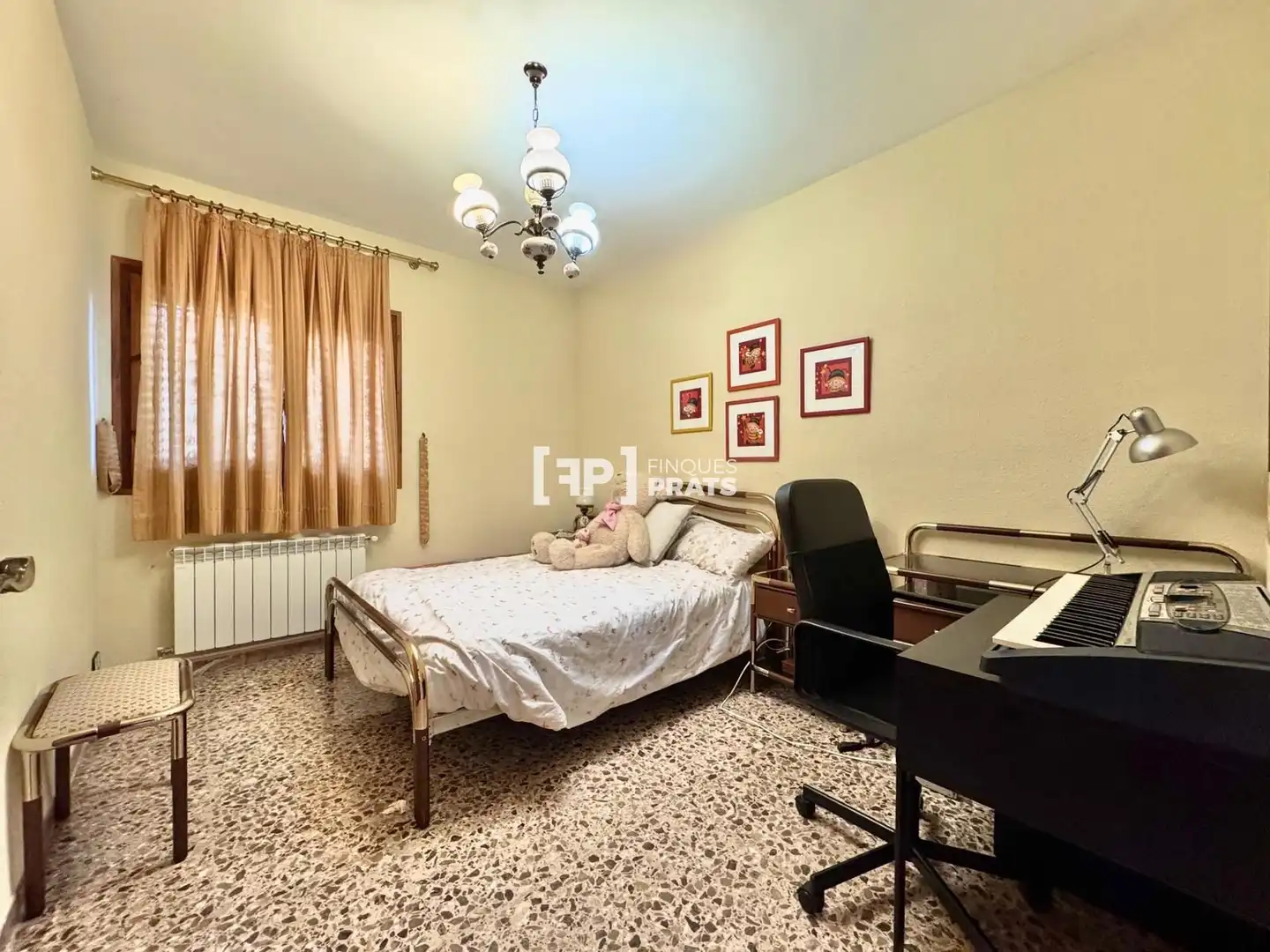 Schlafzimmer von Haus oder Chalet zum Verkauf in Alpicat mit Heizung, Terrasse und Abstellraum