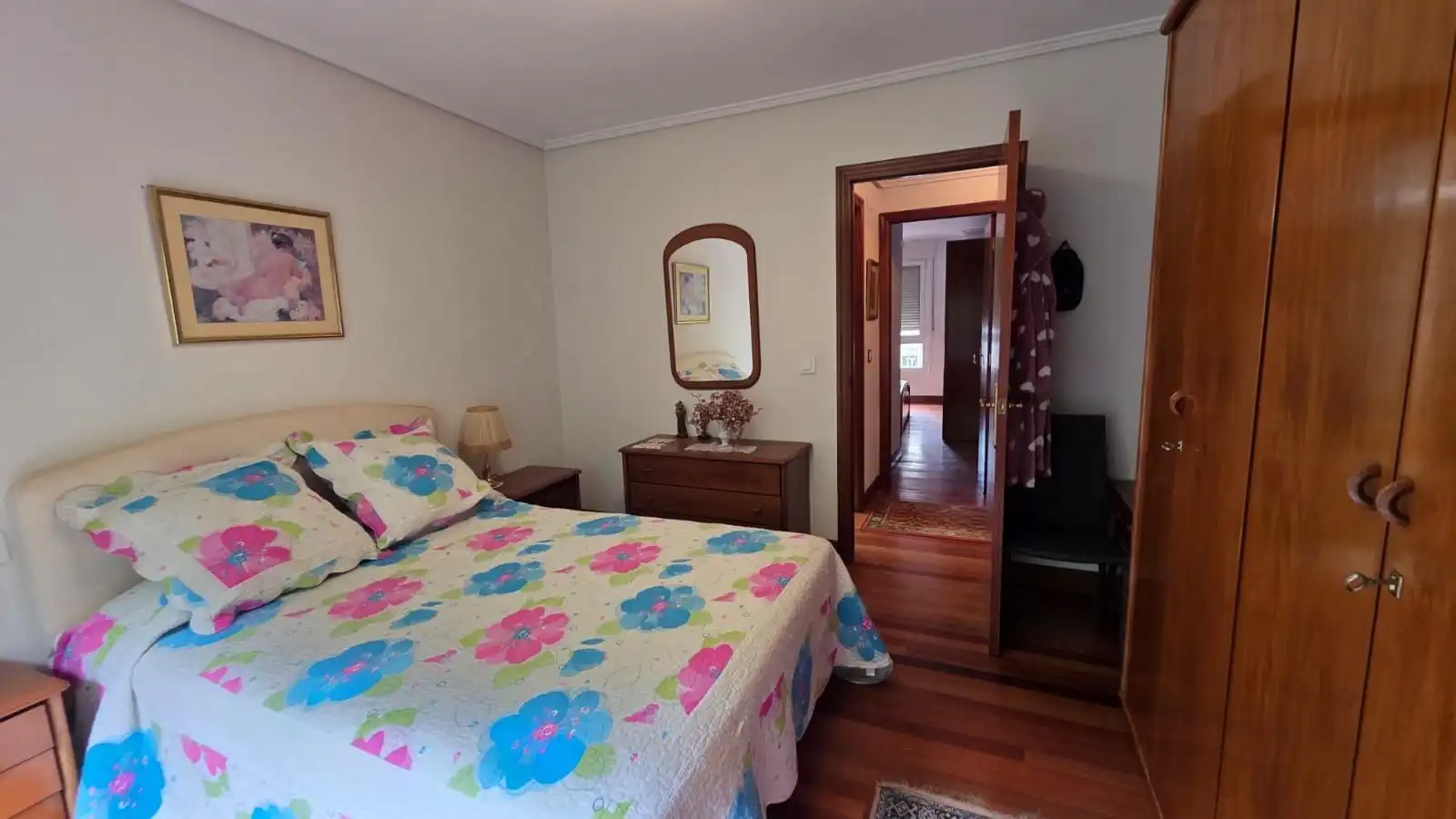Habitación de Piso en venta en Castro-Urdiales con Calefacción, Terraza y Piscina comunitaria
