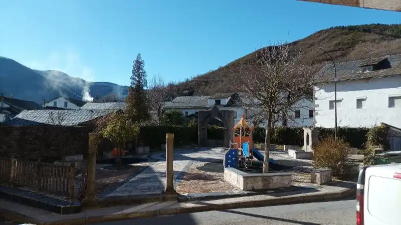 Vista exterior de Piso en venta en Villablino con Terraza y Trastero