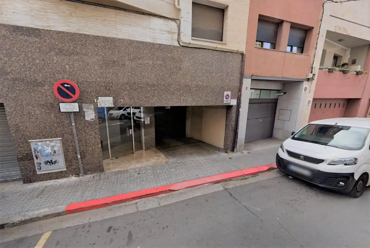 Einzelparkplatz zum Verkauf in De Pau Claris, imagen 2