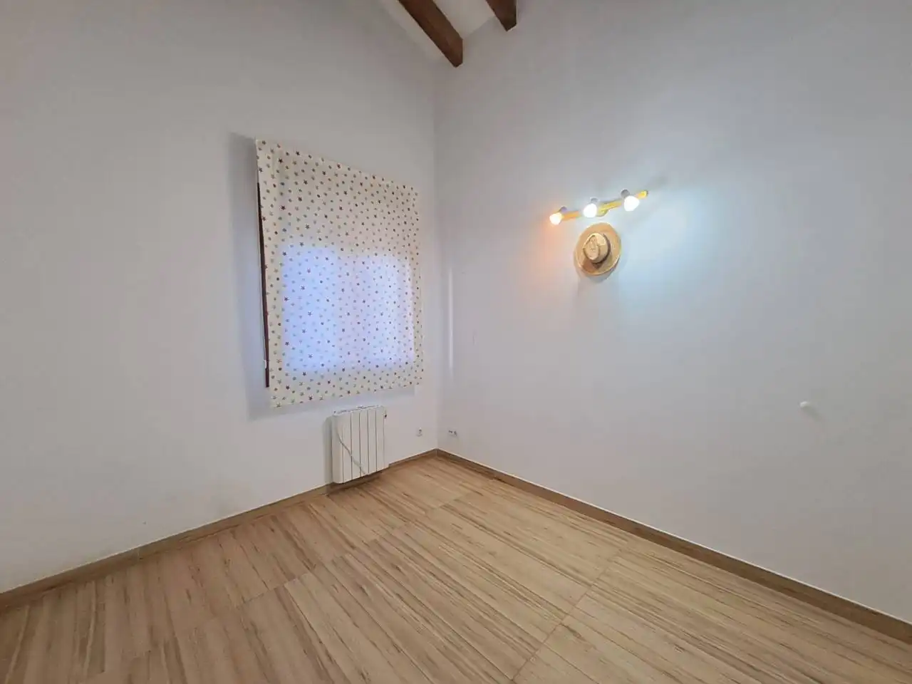 Dormitori de Casa o xalet en venda en Villalonquéjar