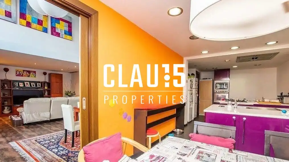 House with terrace for sale in Nucli Urbà, imagen 10
