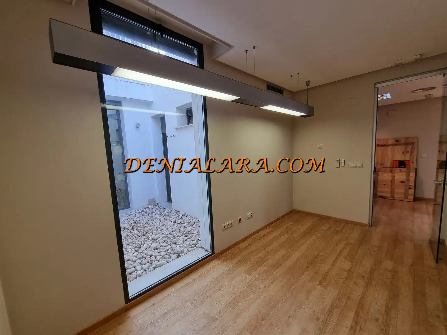 Local en venta en Ondara