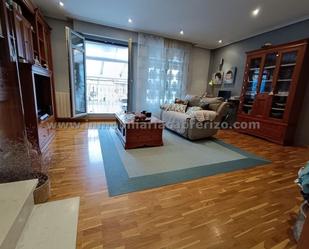 Living room of Single-family semi-detached for sale in  Logroño  with Air Conditioner, Parquet flooring and Terrace