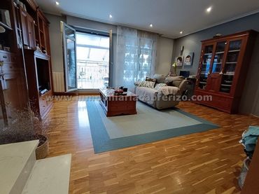 Maison mitoyenne avec piscine à vendre à Portillejo - Valdegastea