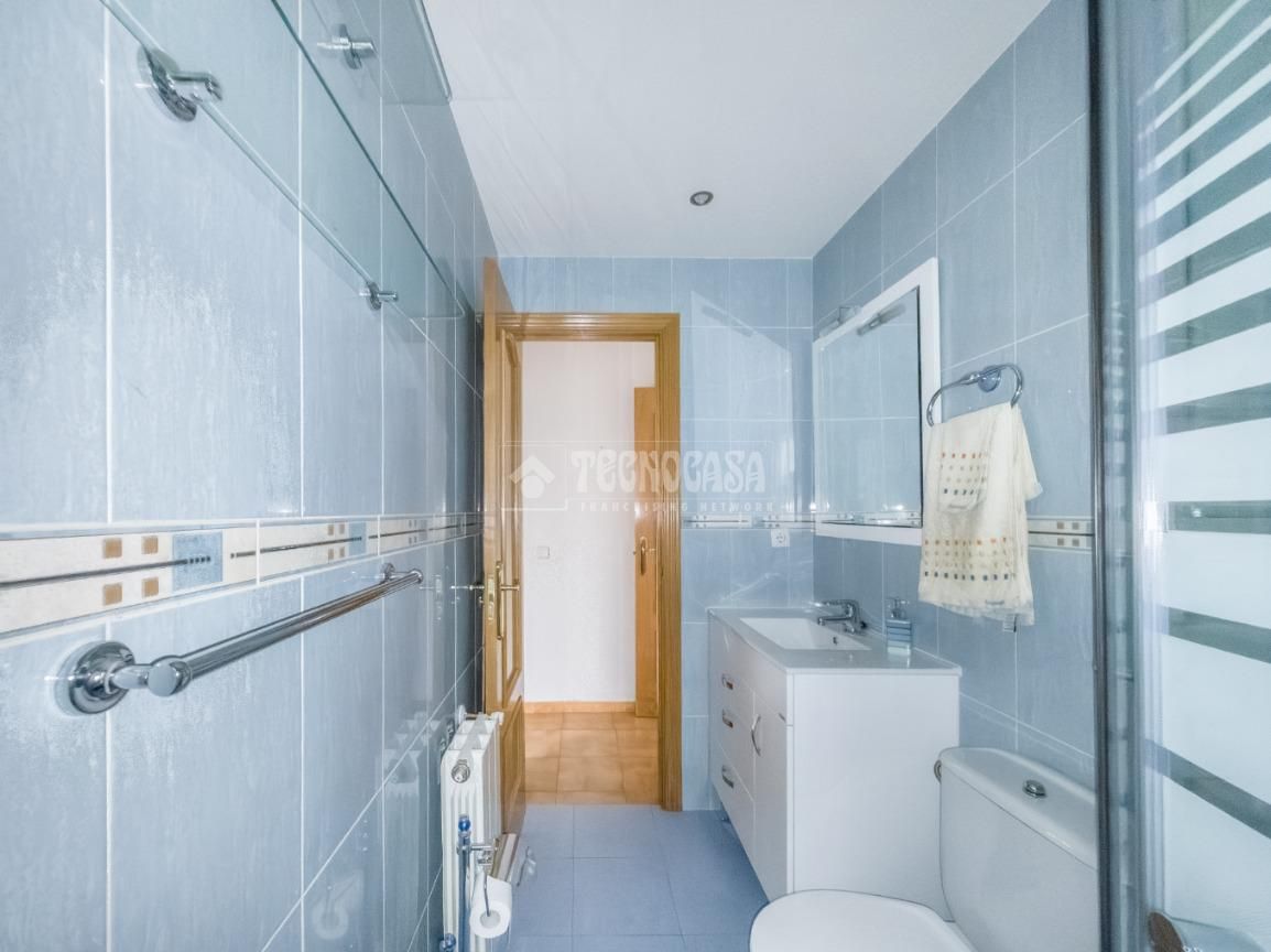 Baño de Piso en venta en Leganés con Calefacción y Terraza