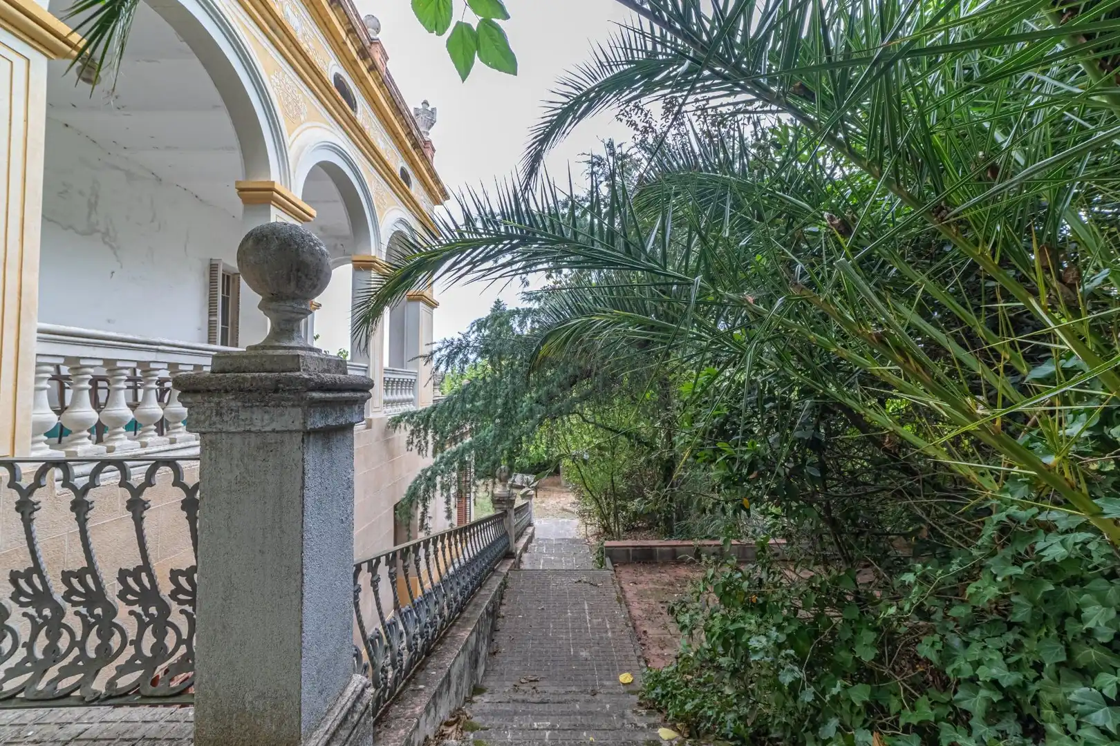 Vista exterior de Casa o xalet en venda en Caldes de Malavella amb Calefacció, Jardí privat i Terrassa
