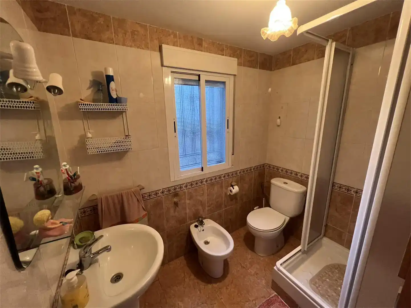 Baño de Casa o chalet en venta en Los Navalmorales con Jardín privado y Trastero