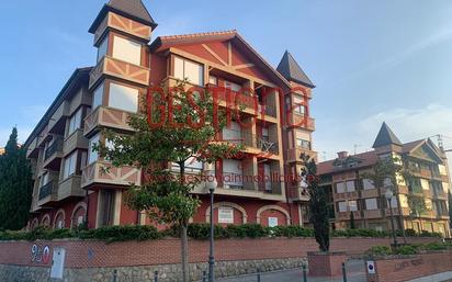 Vista exterior de Apartament en venda en Noja amb Terrassa i Balcó