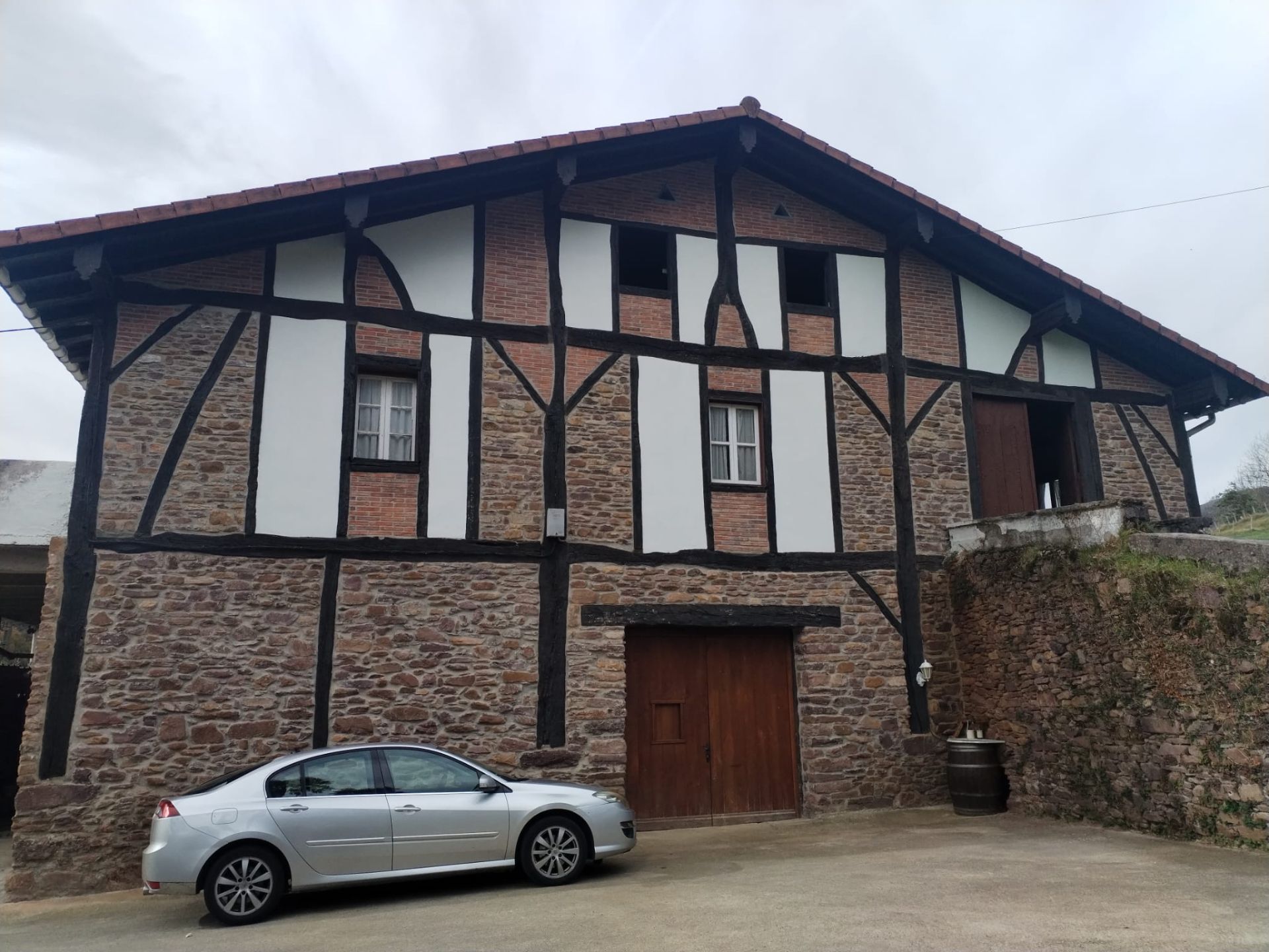 Exterior view of Country house for sale in Berastegi  with Terrace, Furnished and Balcony