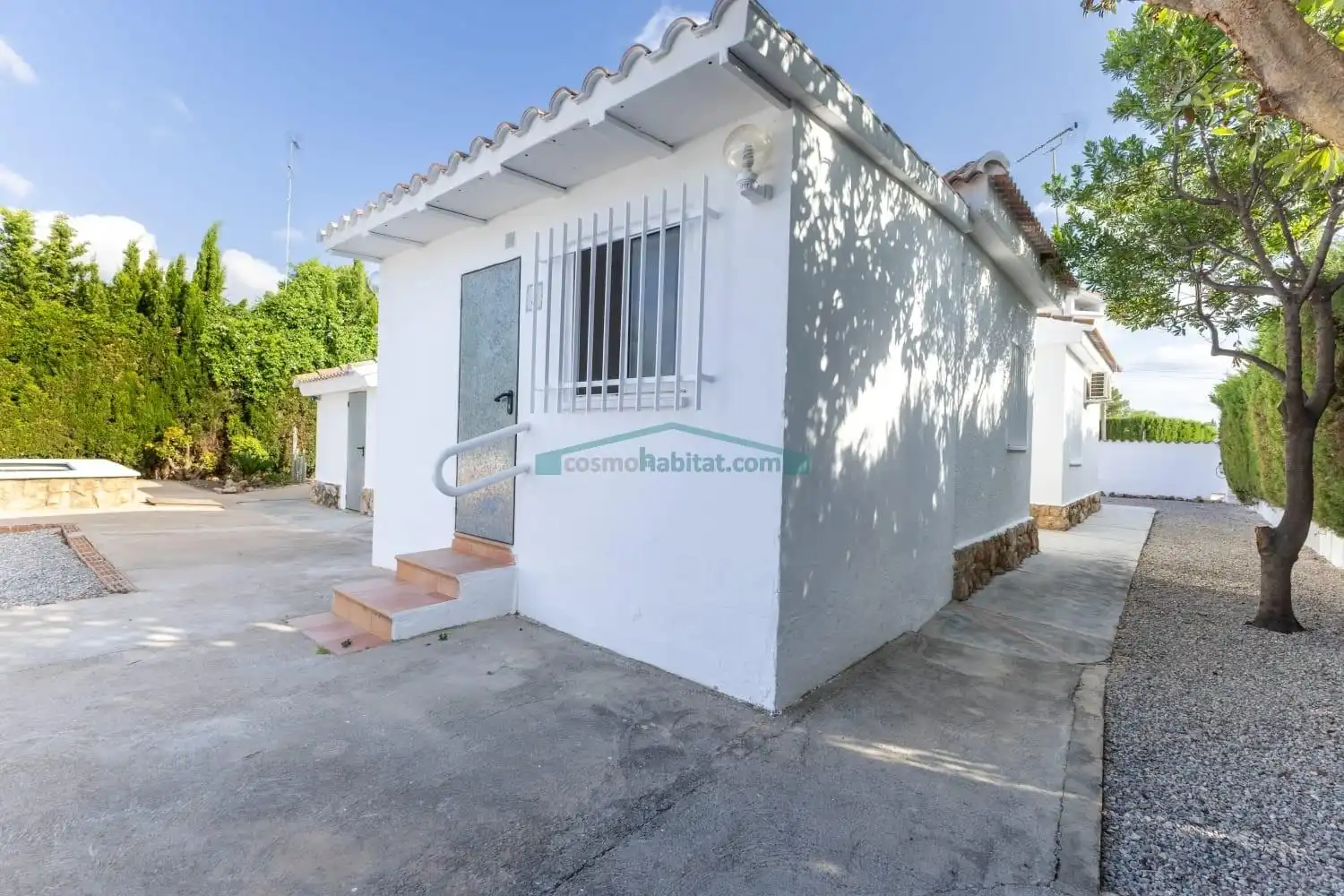 Vista exterior de Casa o xalet en venda en L'Eliana amb Aire condicionat, Calefacció i Terrassa
