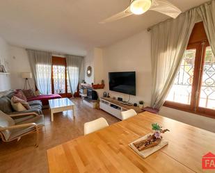 Living room of Single-family semi-detached for sale in Albinyana  with Terrace