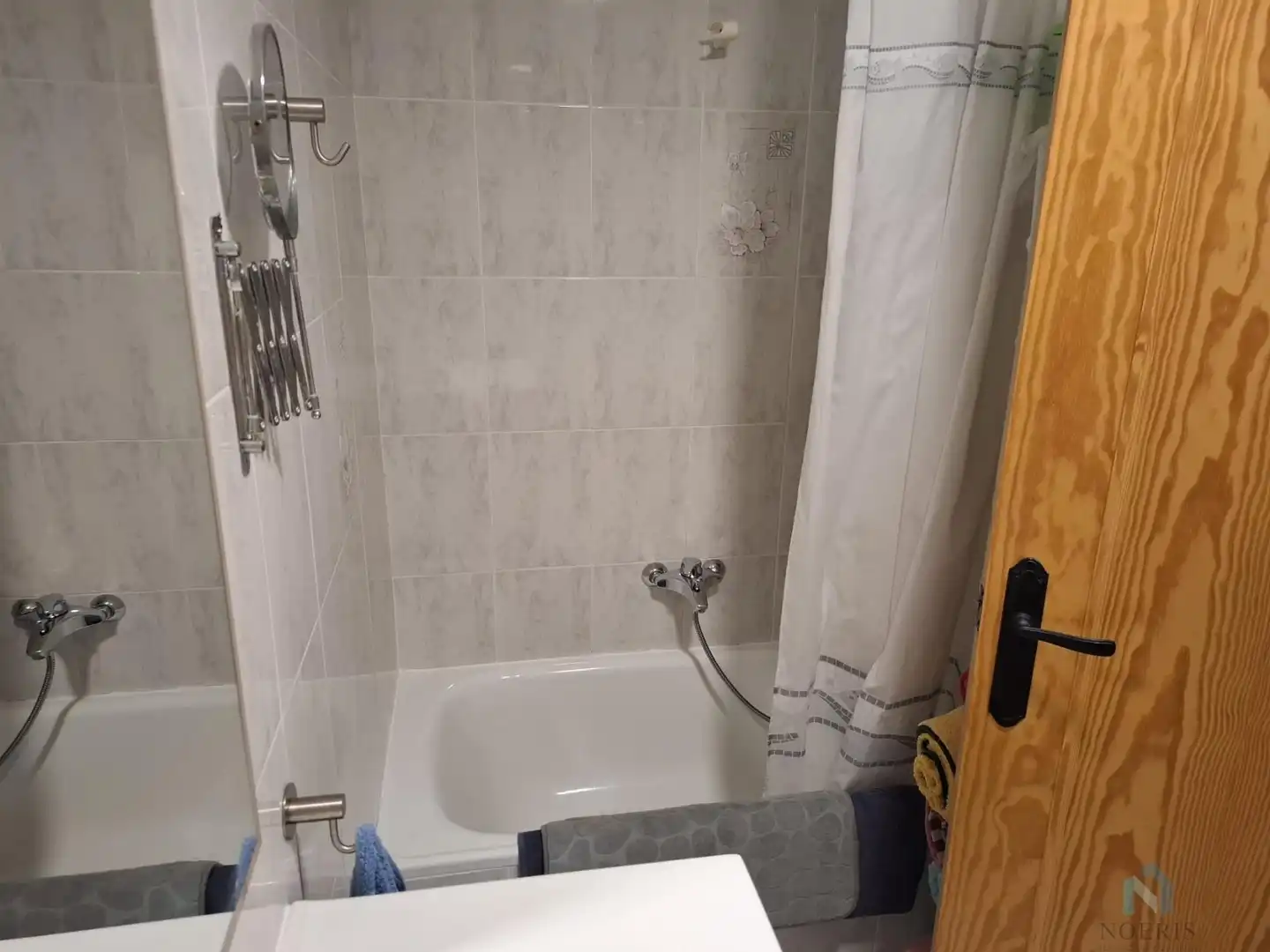 Bathroom of Apartments for sale in Sueca  with Air Conditioner, Terrace and Furnished