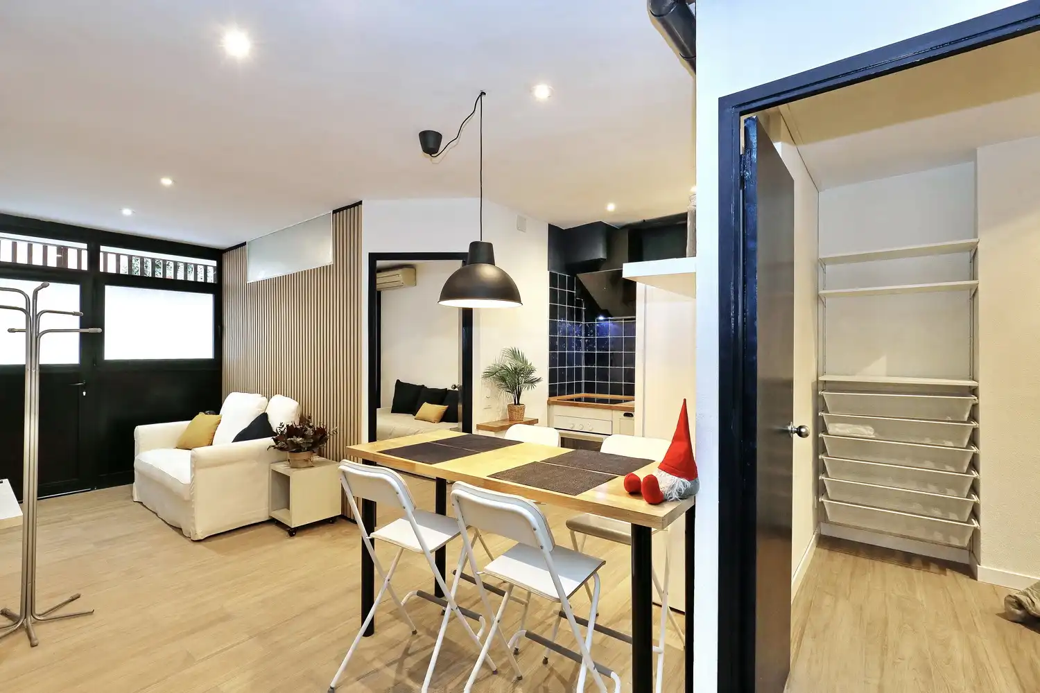 Küche von Wohnung zum Verkauf in Barcelona mit Klimaanlage, Heizung und Möbliert
