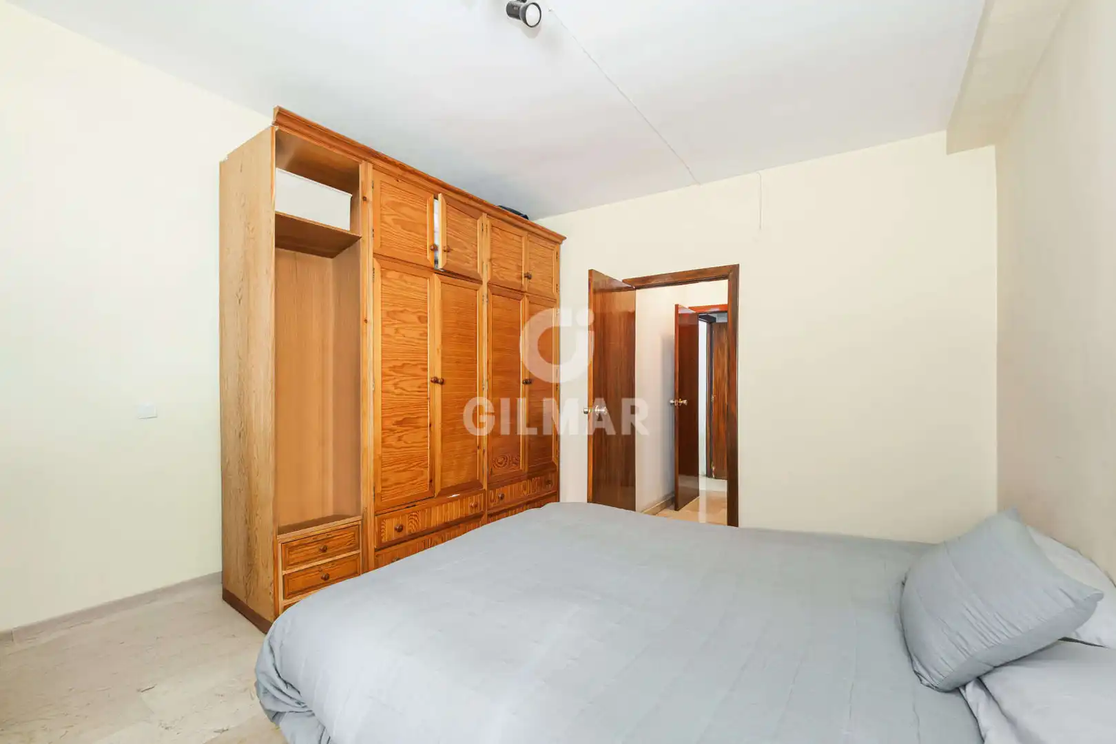 Schlafzimmer von Wohnung zum Verkauf in Sevilla mit Heizung, Privatgarten und Abstellraum