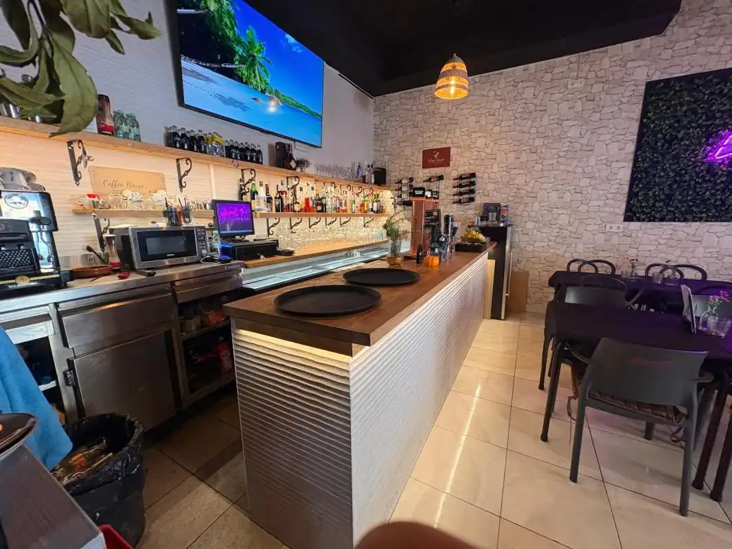 Local en venta en C. Rio Segura, Panorama - Sierramar