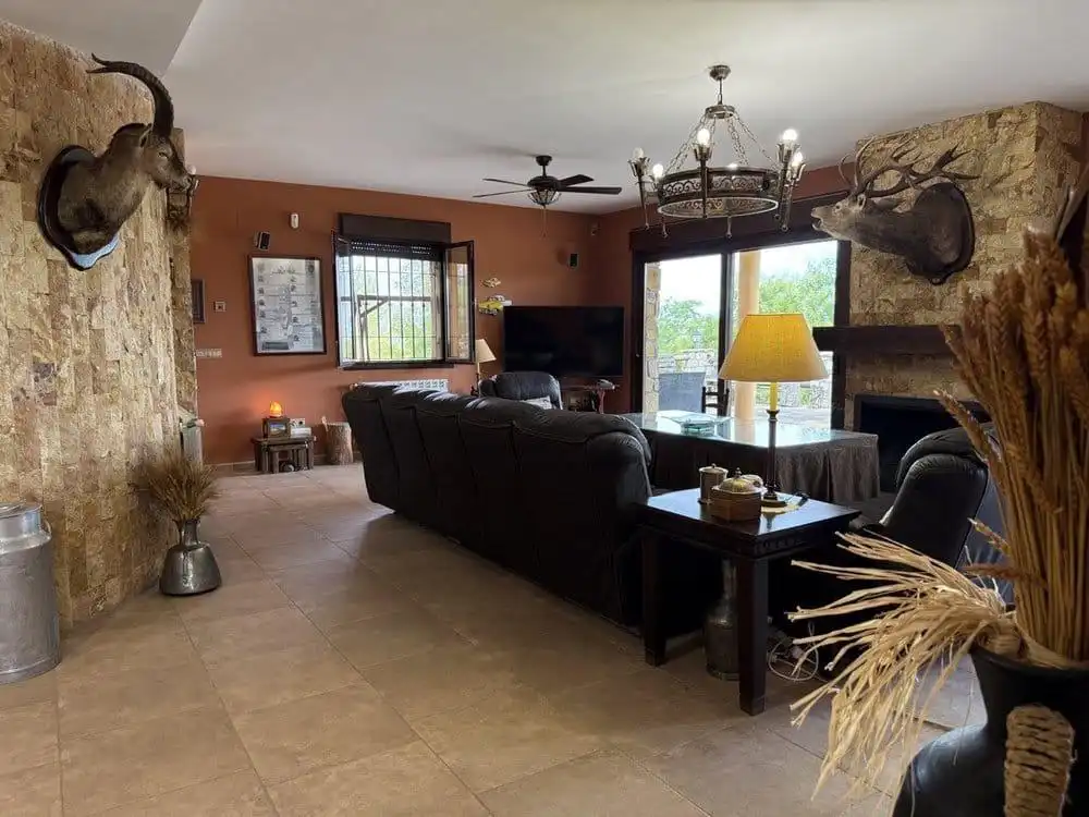 Sala de estar de Finca rústica en venta en Colomera con Calefacción, Terraza y Piscina