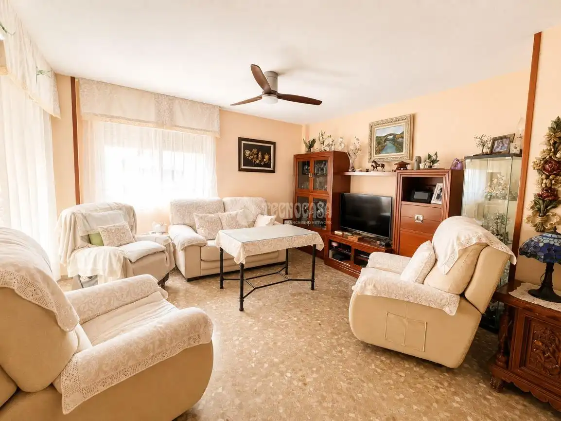 Sala de estar de Piso en venta en Benalmádena con Aire acondicionado