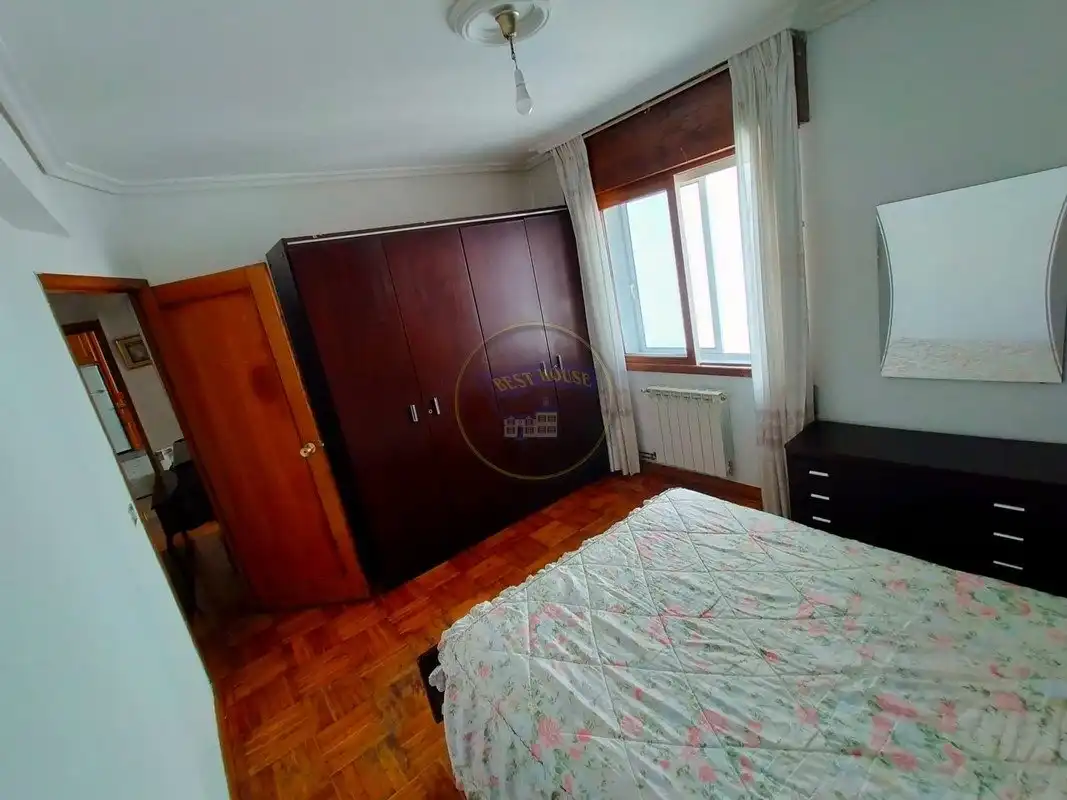 Bedroom of Flat for rent in Vigo   with Heating, Parquet flooring and Terrace