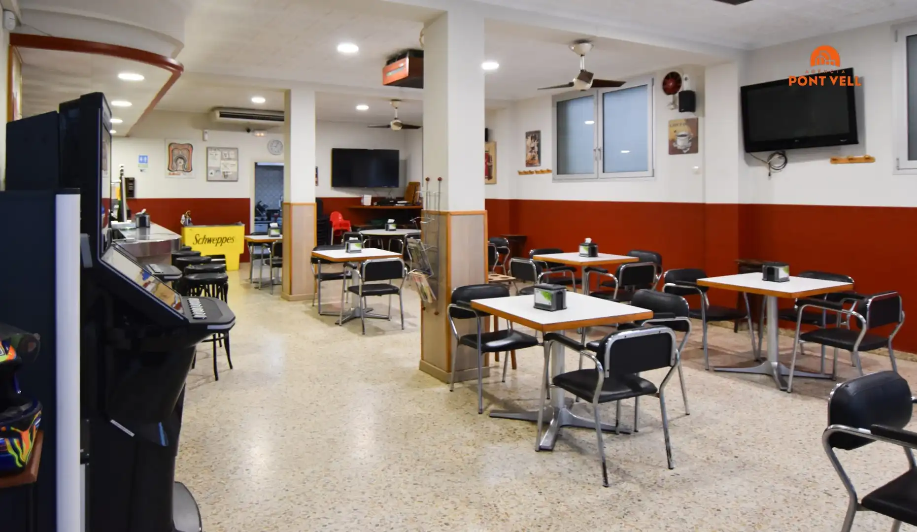 Local commercial à vendre à La Bisbal d'Empordà, imagen 16