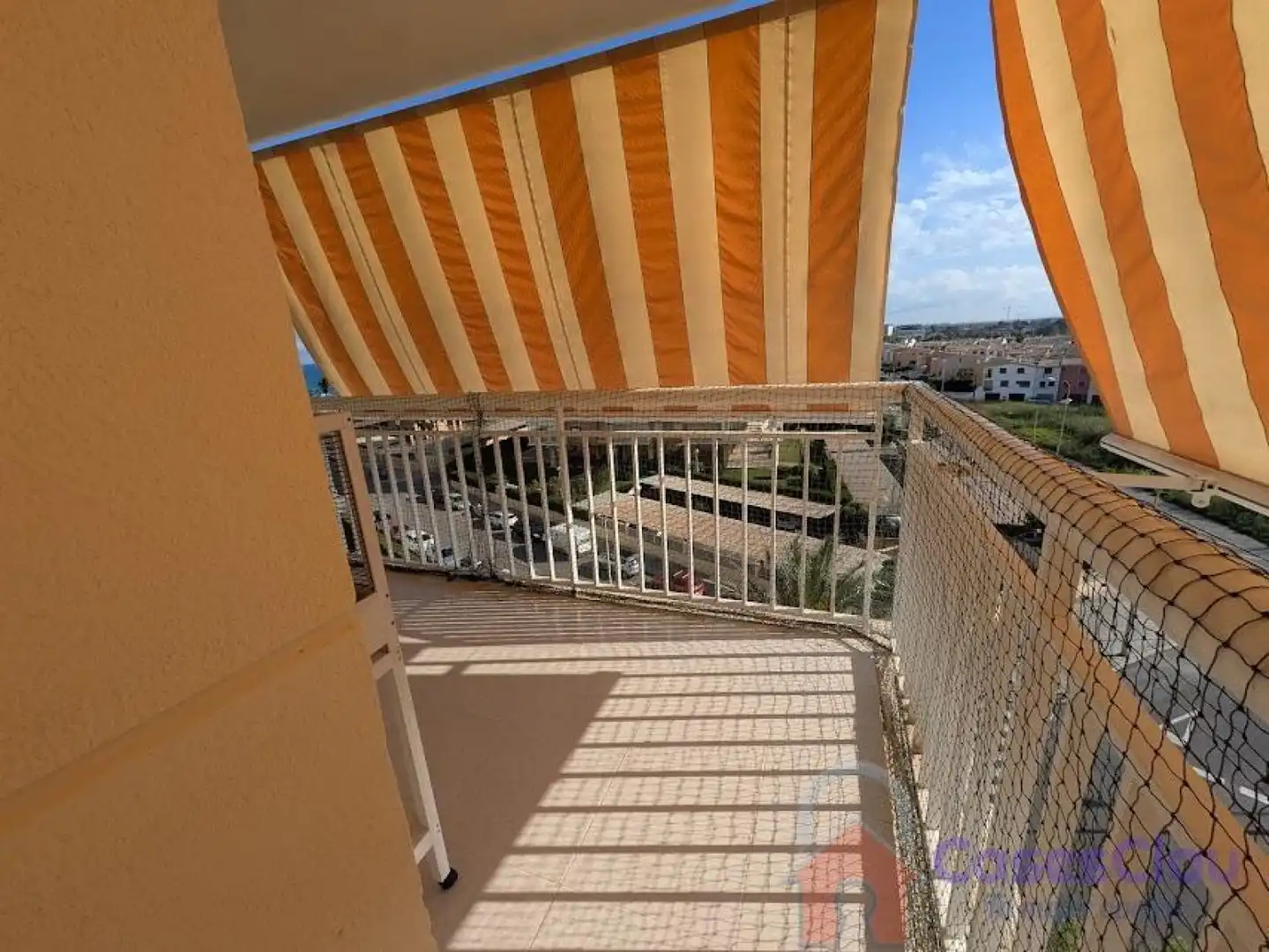 Terraza de Piso en venta en Benicasim / Benicàssim con Piscina comunitaria