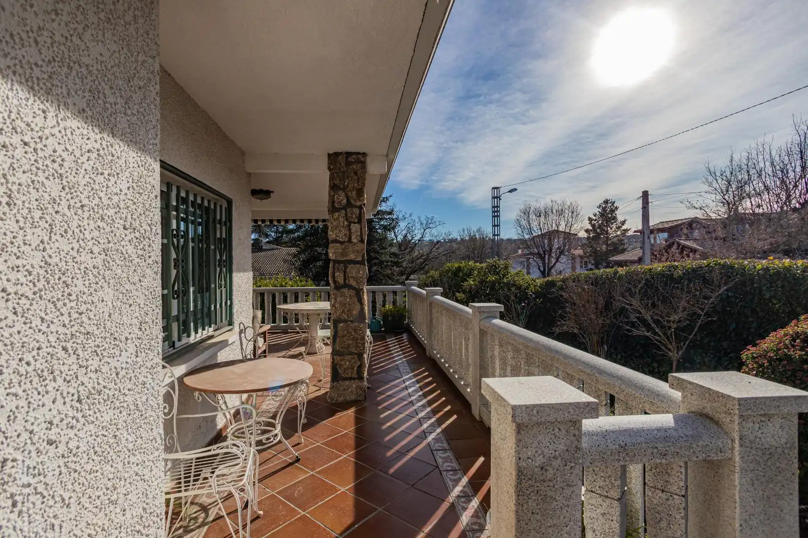Terrassa de Casa o xalet en venda en Miraflores de la Sierra amb Calefacció, Jardí privat i Terrassa