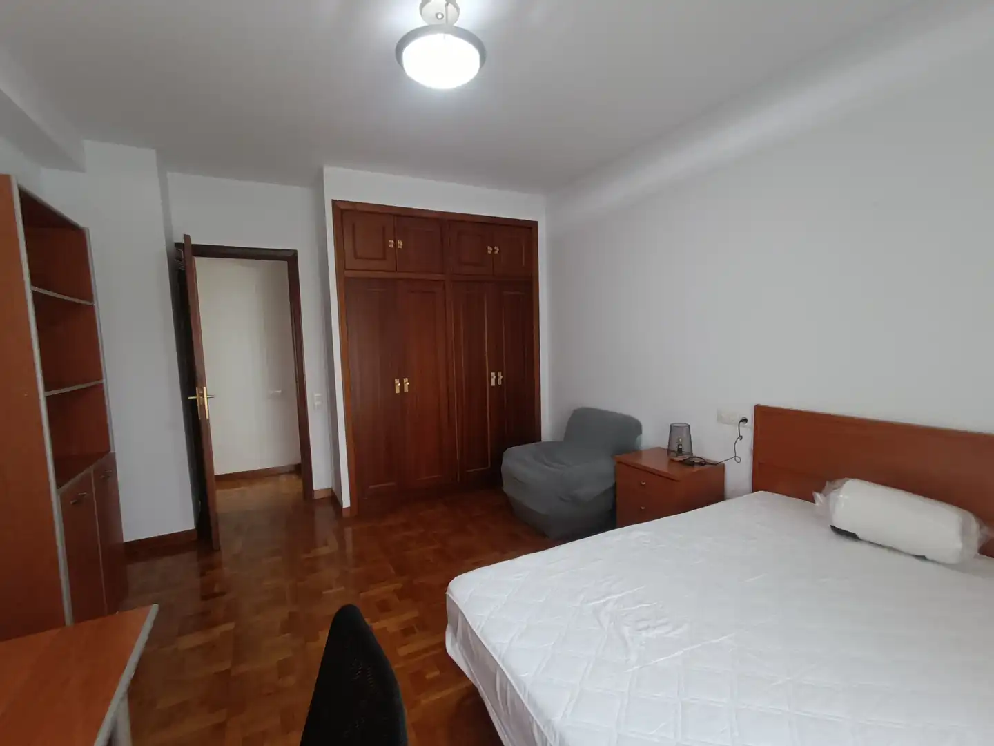 Bedroom of Flat for share in  Pamplona / Iruña  with Furnished