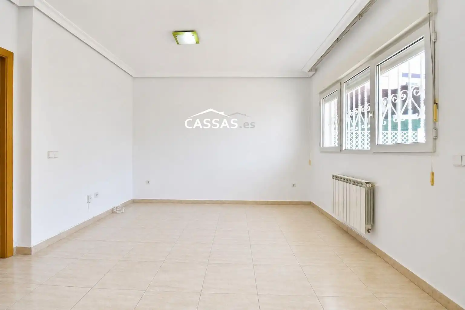Sala de estar de Planta baja en venta en Torrejón de Ardoz con Aire acondicionado y Piscina comunitaria