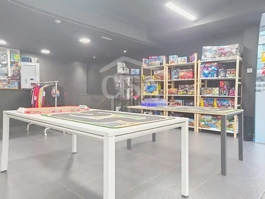 Locale commerciale in affitto a Carrer Isabelle Sandy, 2-4 2-4, imagen 18
