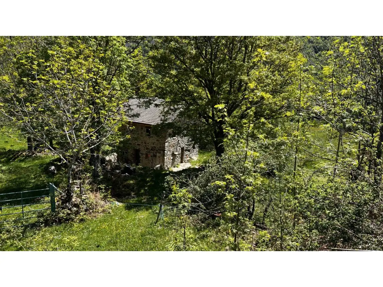 Vista exterior de Casa o xalet en venda en Espinosa de los Monteros amb Jardí privat i Terrassa