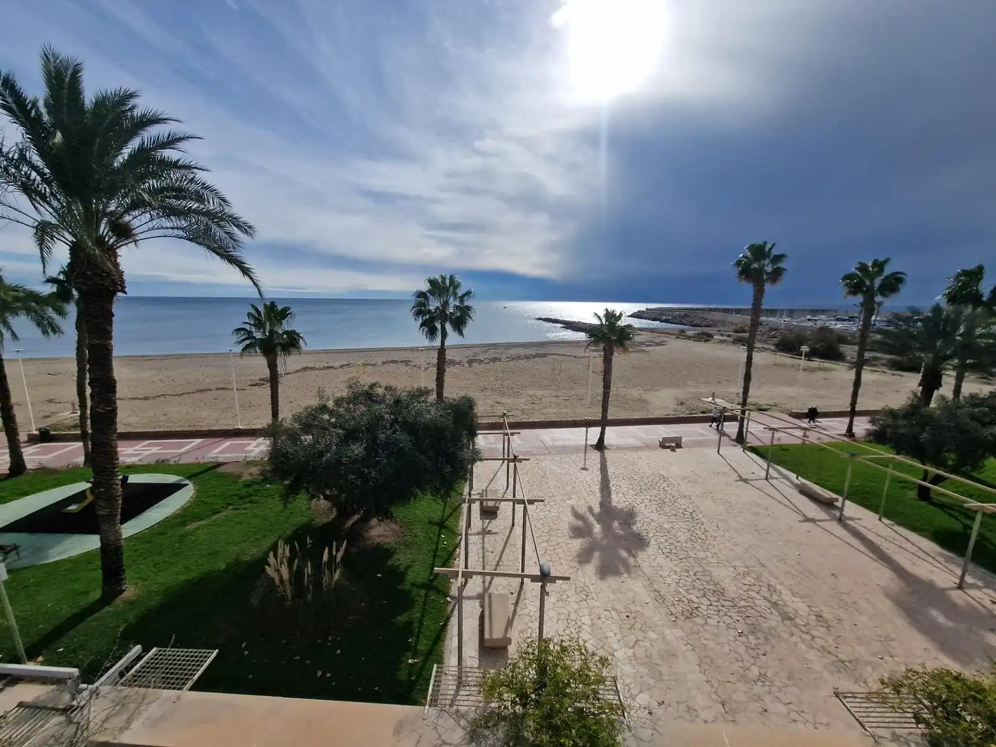 Jardín de Piso de alquiler en Águilas con Balcón y Piscina comunitaria