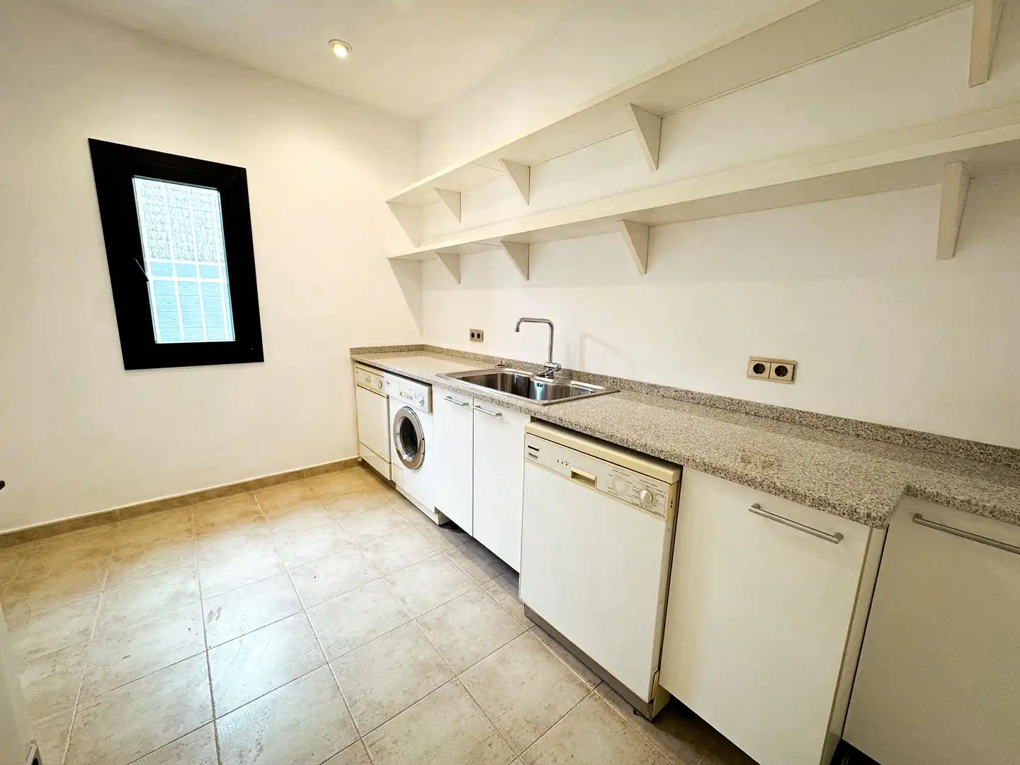 Detached house with pool to rent in Carrer dels Capitans de Mar, imagen 15