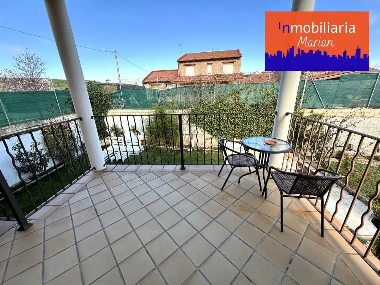 Terrassa de Casa o xalet en venda en Fuentelcésped amb Calefacció, Jardí privat i Terrassa