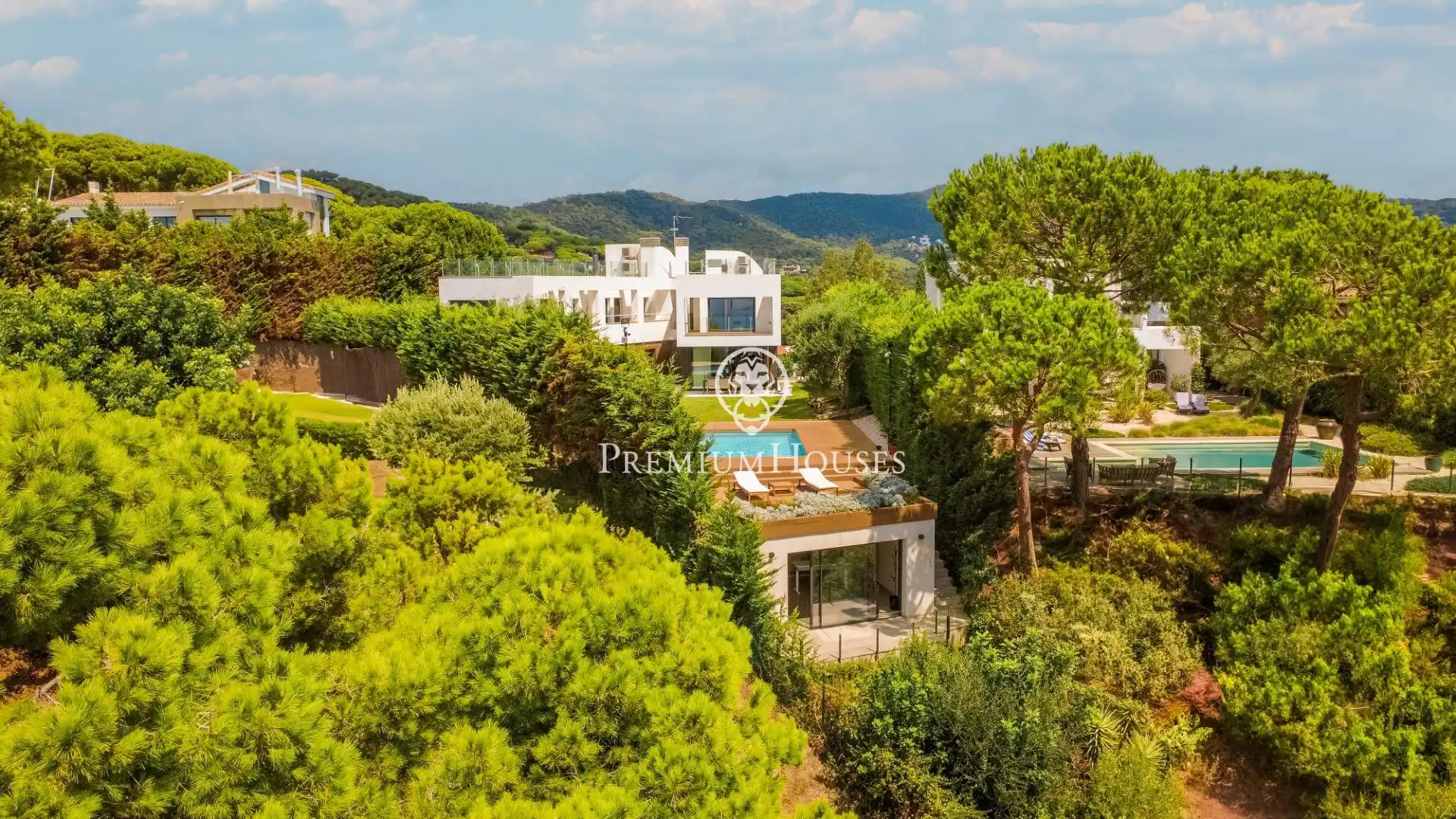 Vista exterior de Casa o xalet en venda en Sant Andreu de Llavaneres amb Aire condicionat, Calefacció i Jardí privat