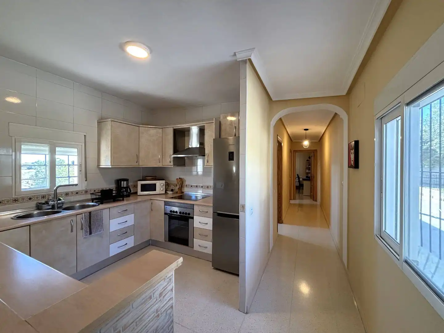 Cocina de Casa o chalet en venta en Alicante / Alacant con Aire acondicionado, Jardín privado y Trastero
