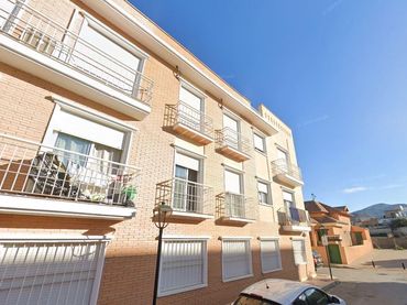 Maison mitoyenne avec balcon à vendre à AZUCENA 36