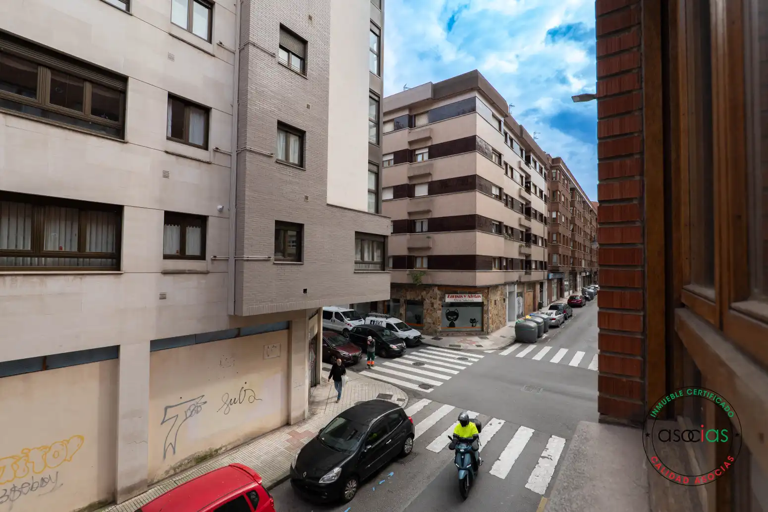 Vista exterior de Pis en venda en Gijón  amb Calefacció, Parquet i Traster