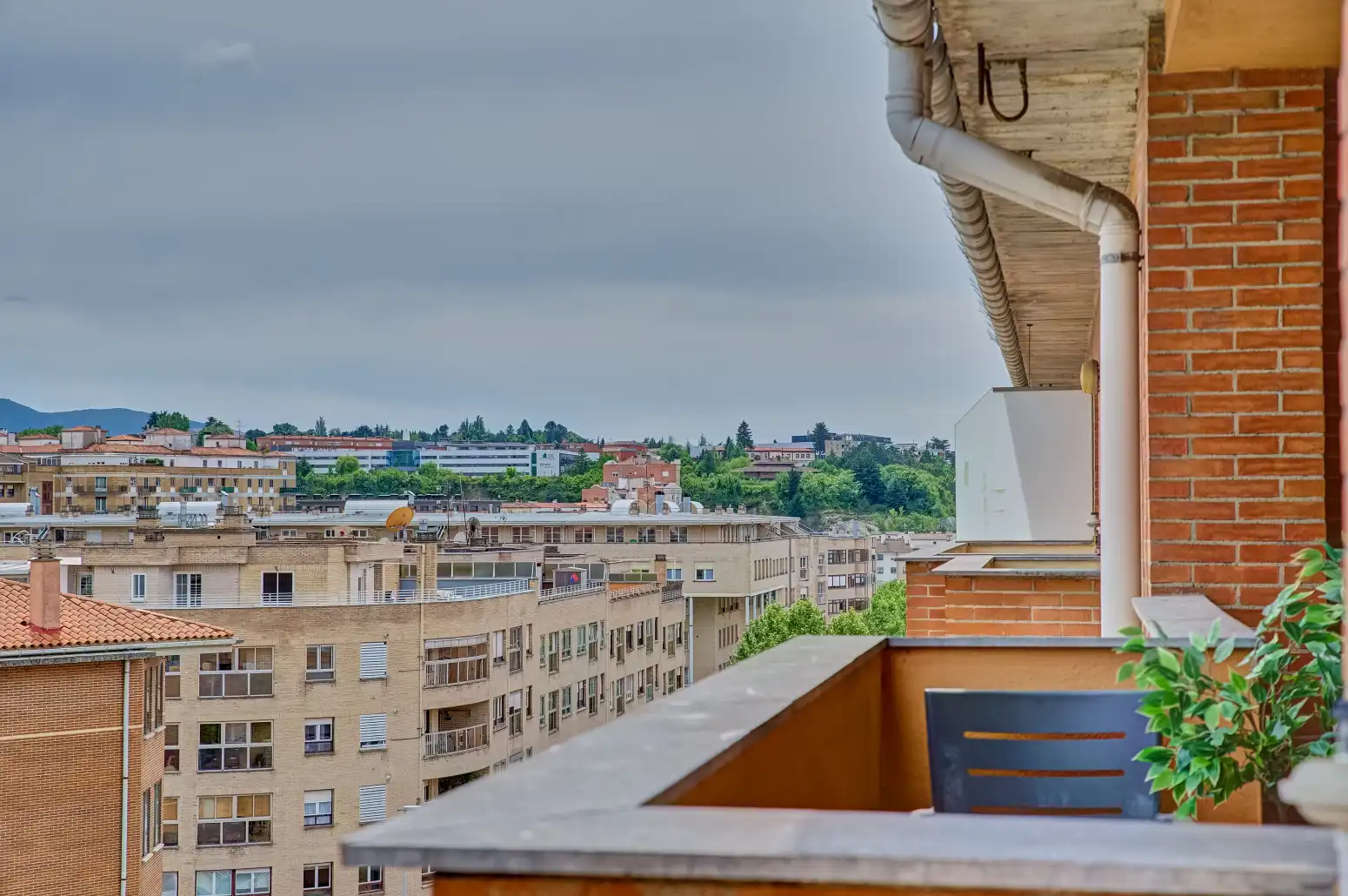 Terraza de Piso en venta en Burlada / Burlata con Calefacción, Parquet y Terraza
