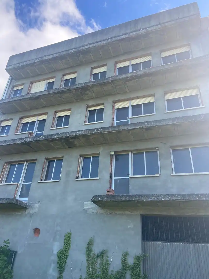 Mixt residencial en venda a Lalín