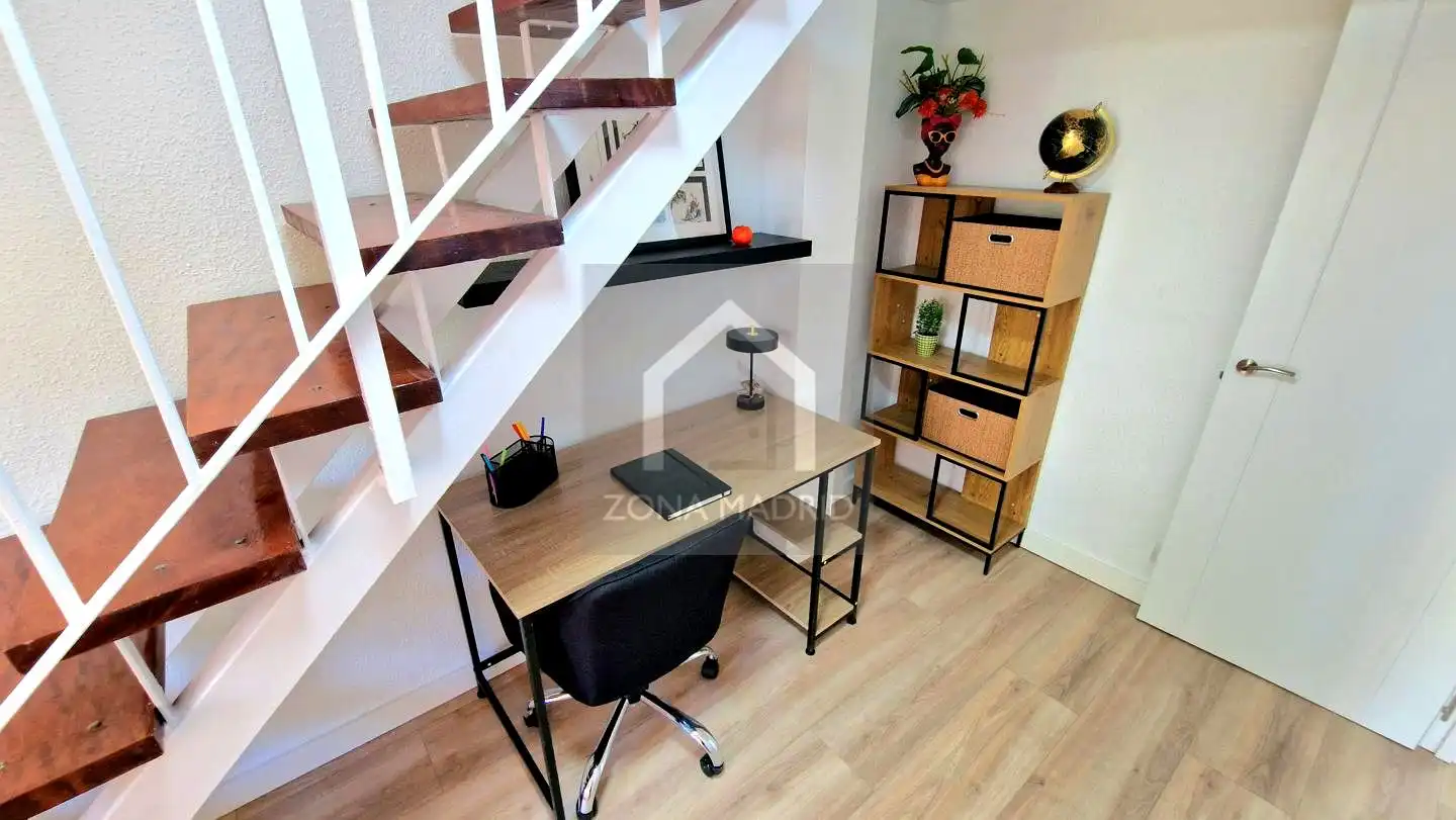 Piso en venta en Madrid con Aire acondicionado, Terraza y Amueblado