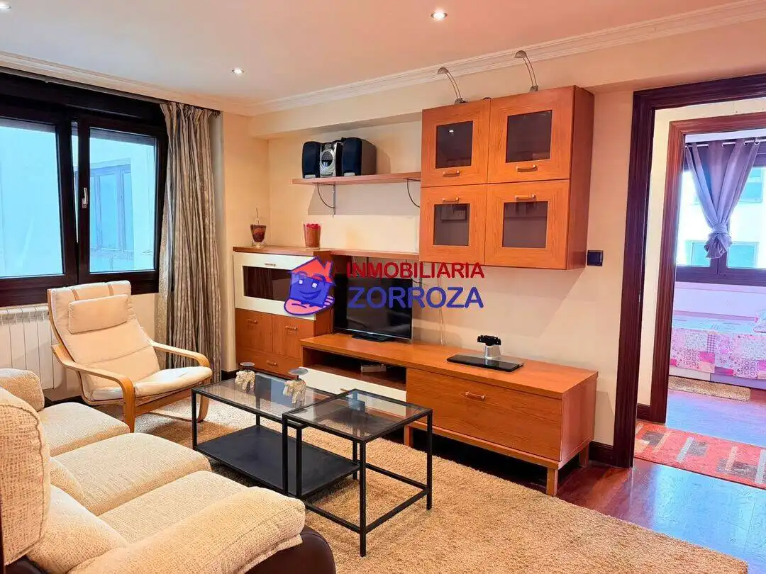 Living room of Flat for sale in Bilbao   with Heating and Furnished