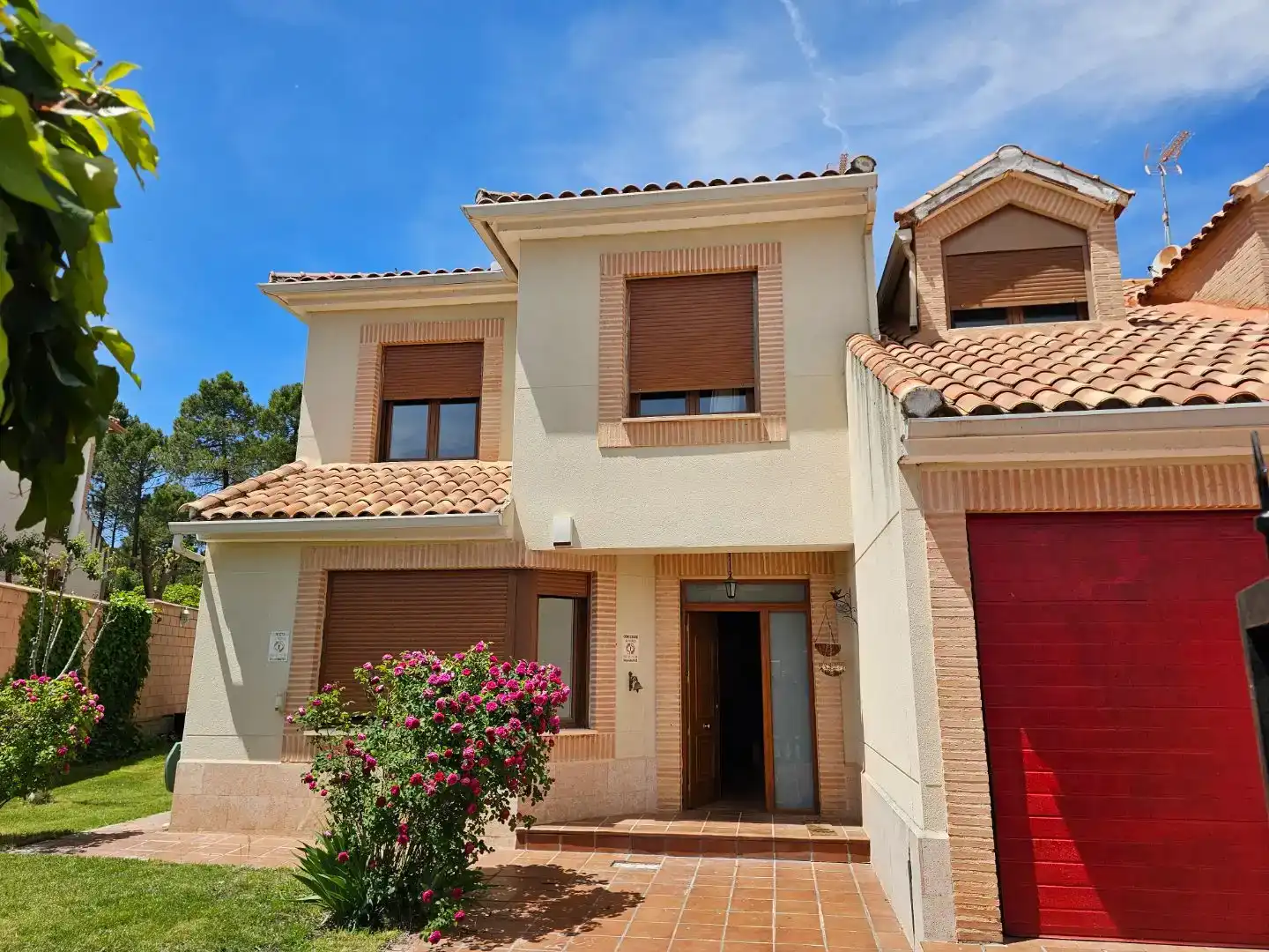 Vista exterior de Piso en venta en Chillarón de Cuenca con Calefacción, Jardín privado y Parquet