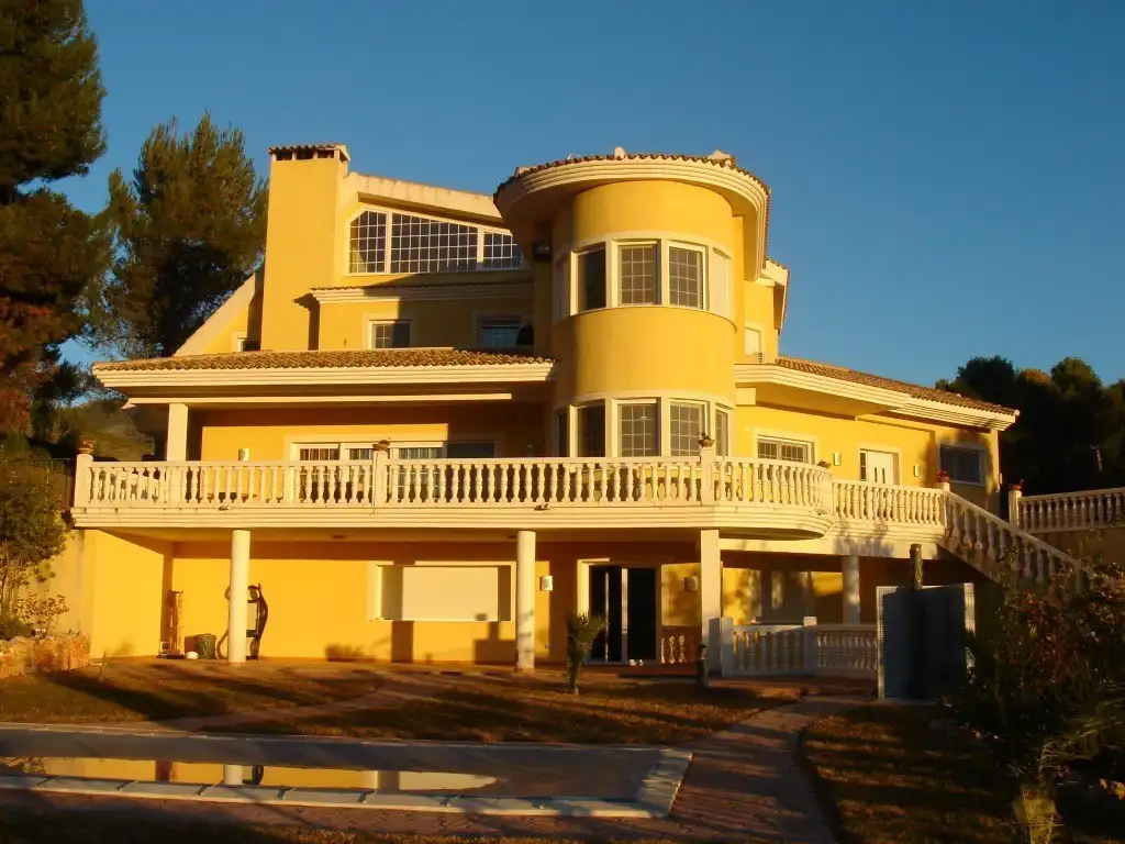 Chalet con piscina en venta en Cocentaina