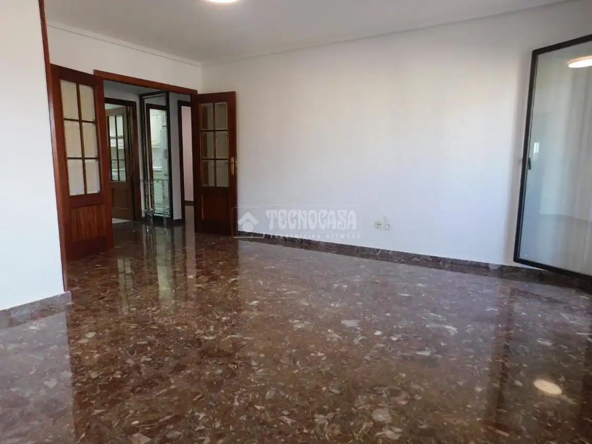Flat for sale in Zaragoza  with Air Conditioner, Heating and Terrace
